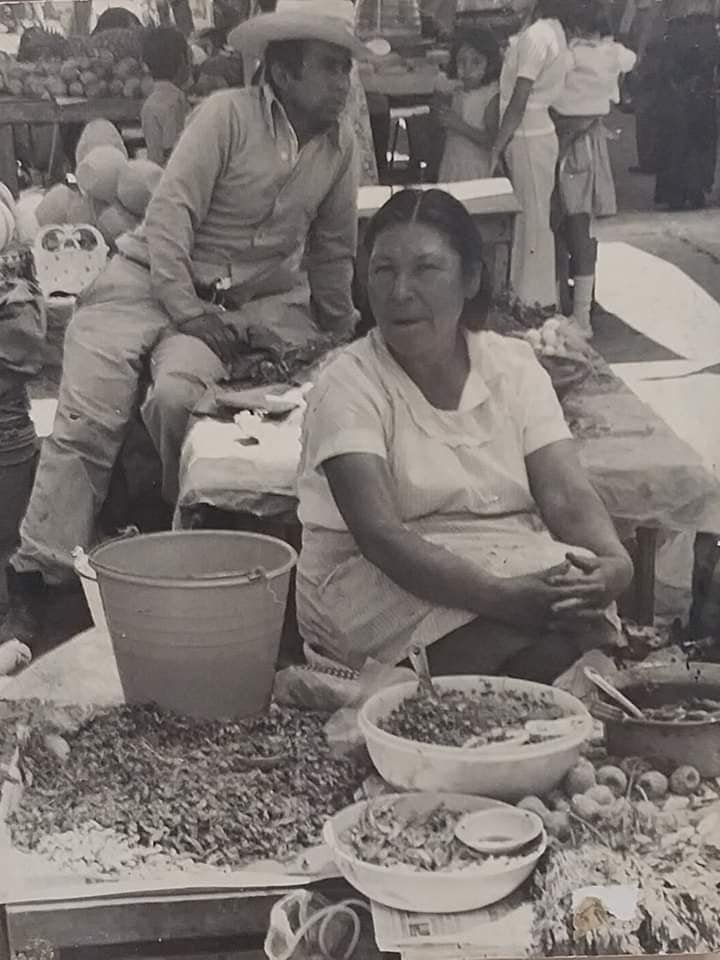 1690563339 823 Una bruja en el tianguis de Zumpango