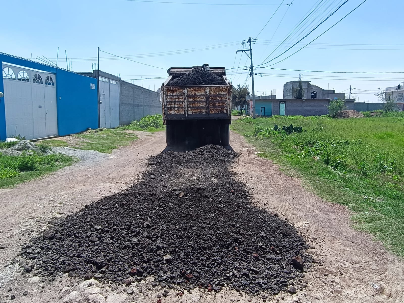 1690668618 463 Continua el trabajo de mantenimiento con material fresado hoy toco