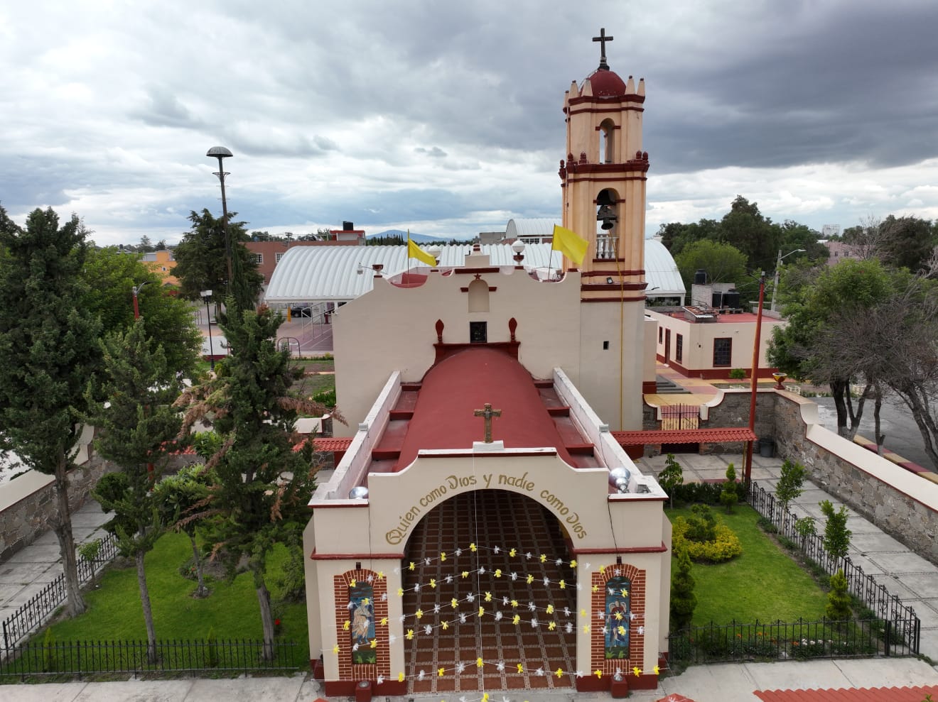 1690725781 855 ¡Descubre la majestuosa Capilla de San Miguel Arcangel en el