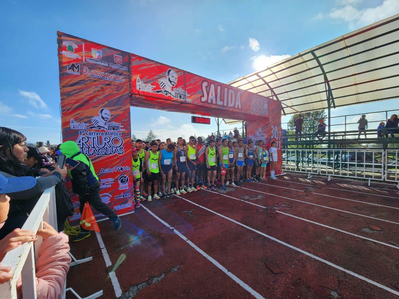 1690805738 270 Octava Carrera Atletica ArturoMalaquias ¡Felicidades a las y los corredores