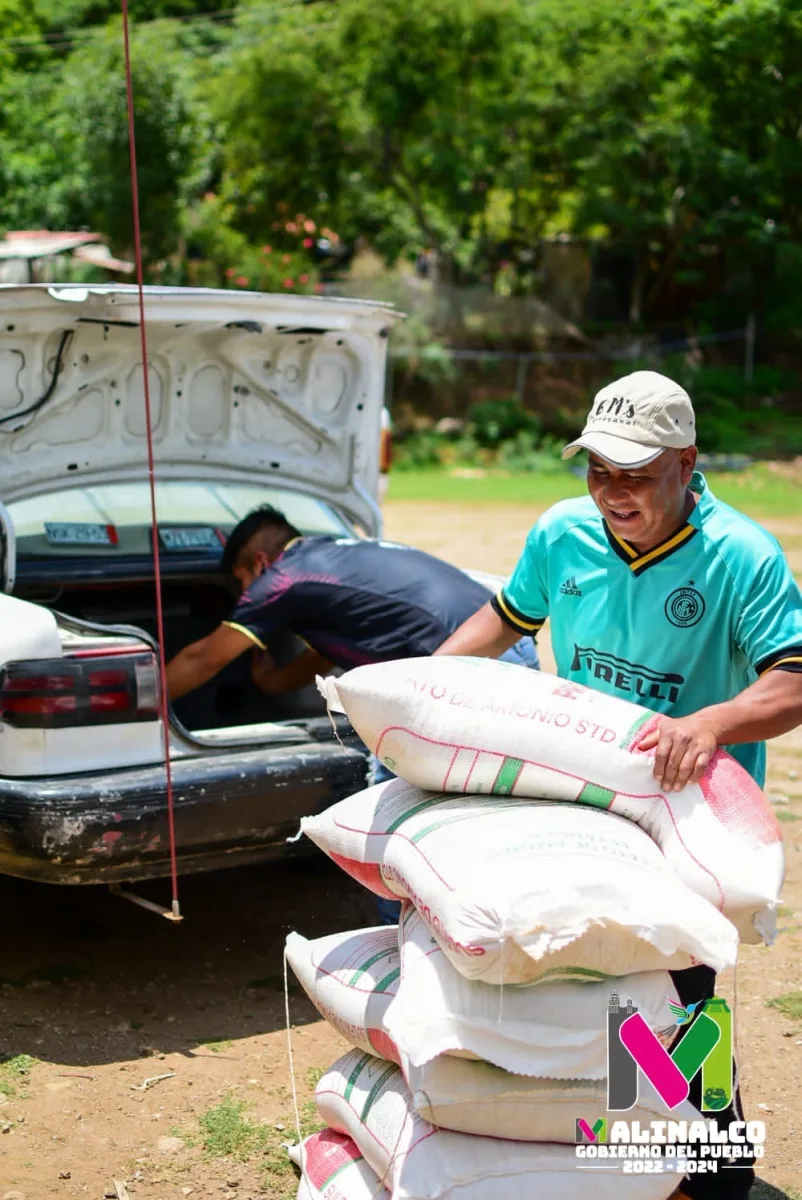 1690807859 561 Entregamos fertilizante en la comunidad de Palmar de Guadalupe en