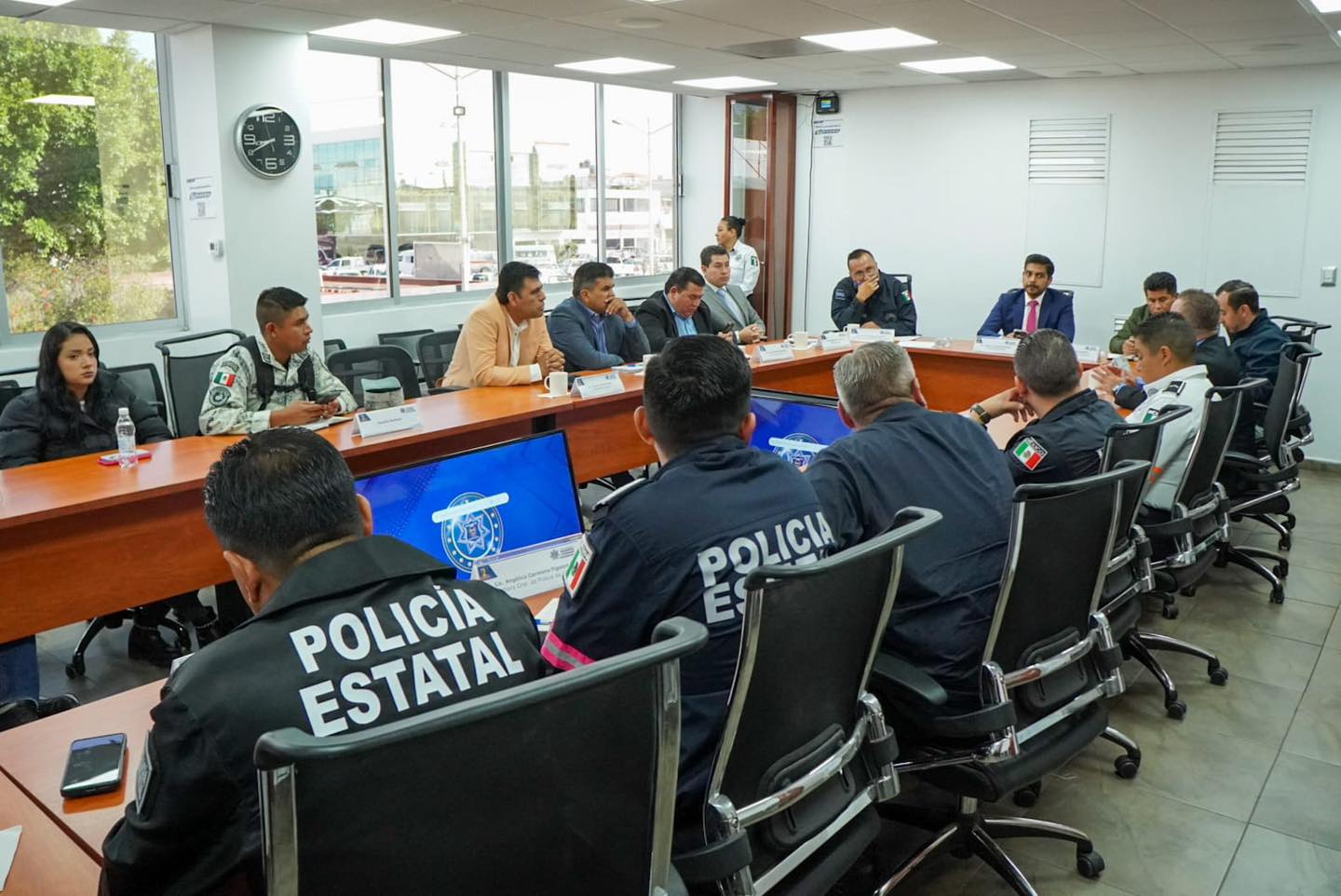 1690817682 883 El Presidente Municipal Adolfo Cerqueda Rebollo encabeza la mesa de