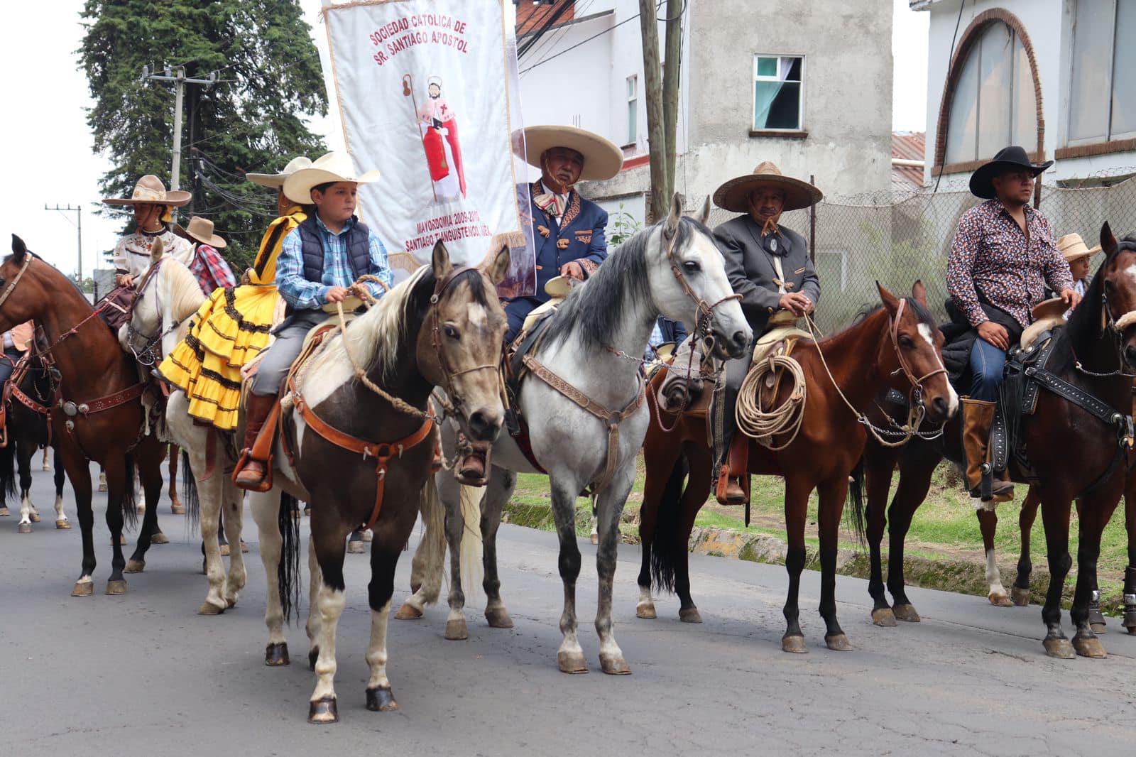 9a Cabalgata de Fiestas Patronales en Honor a Santiago Apostol