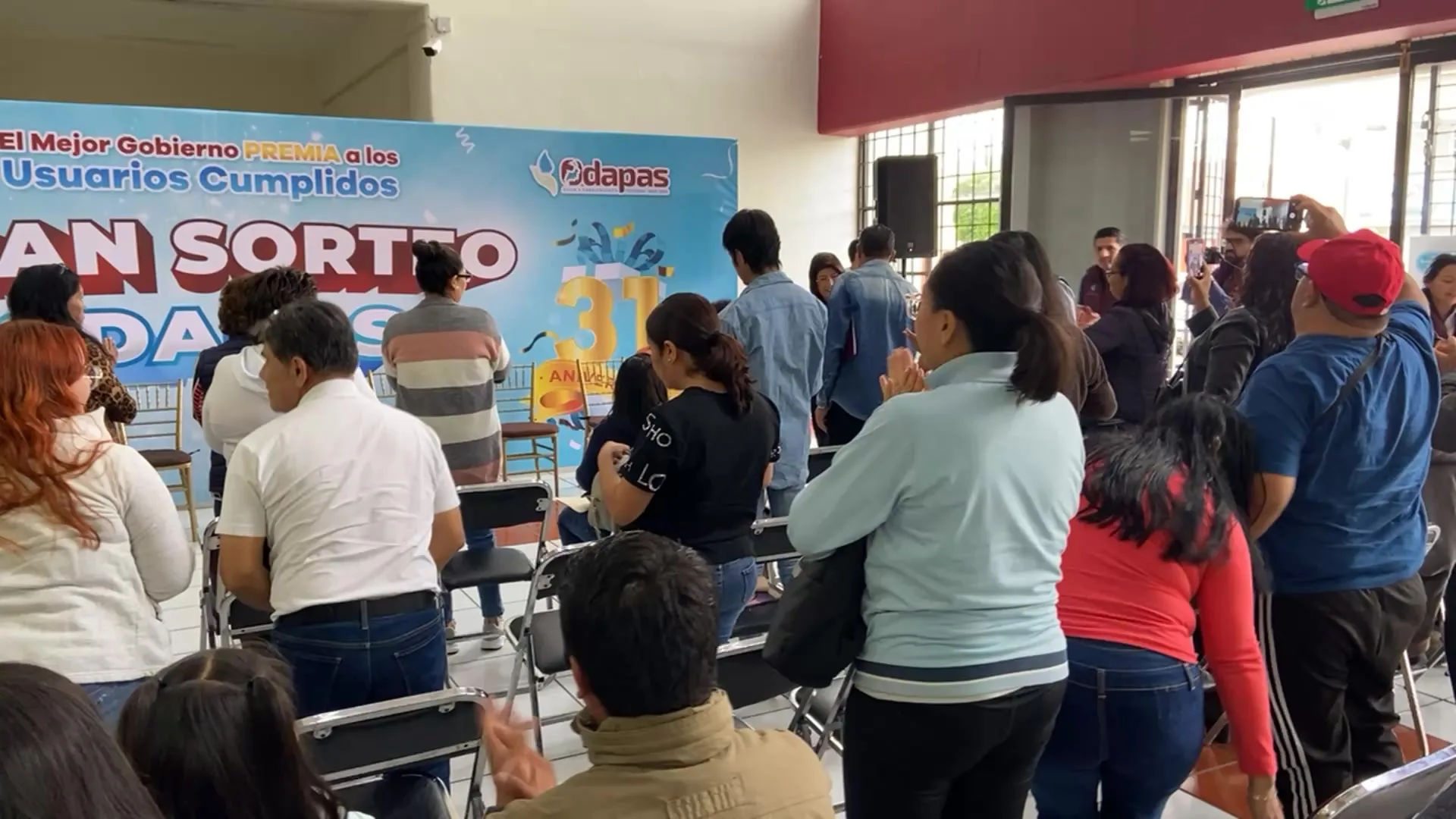 Entrega de premios a los ganadores del Gran Sorteo ODAPAS jpg