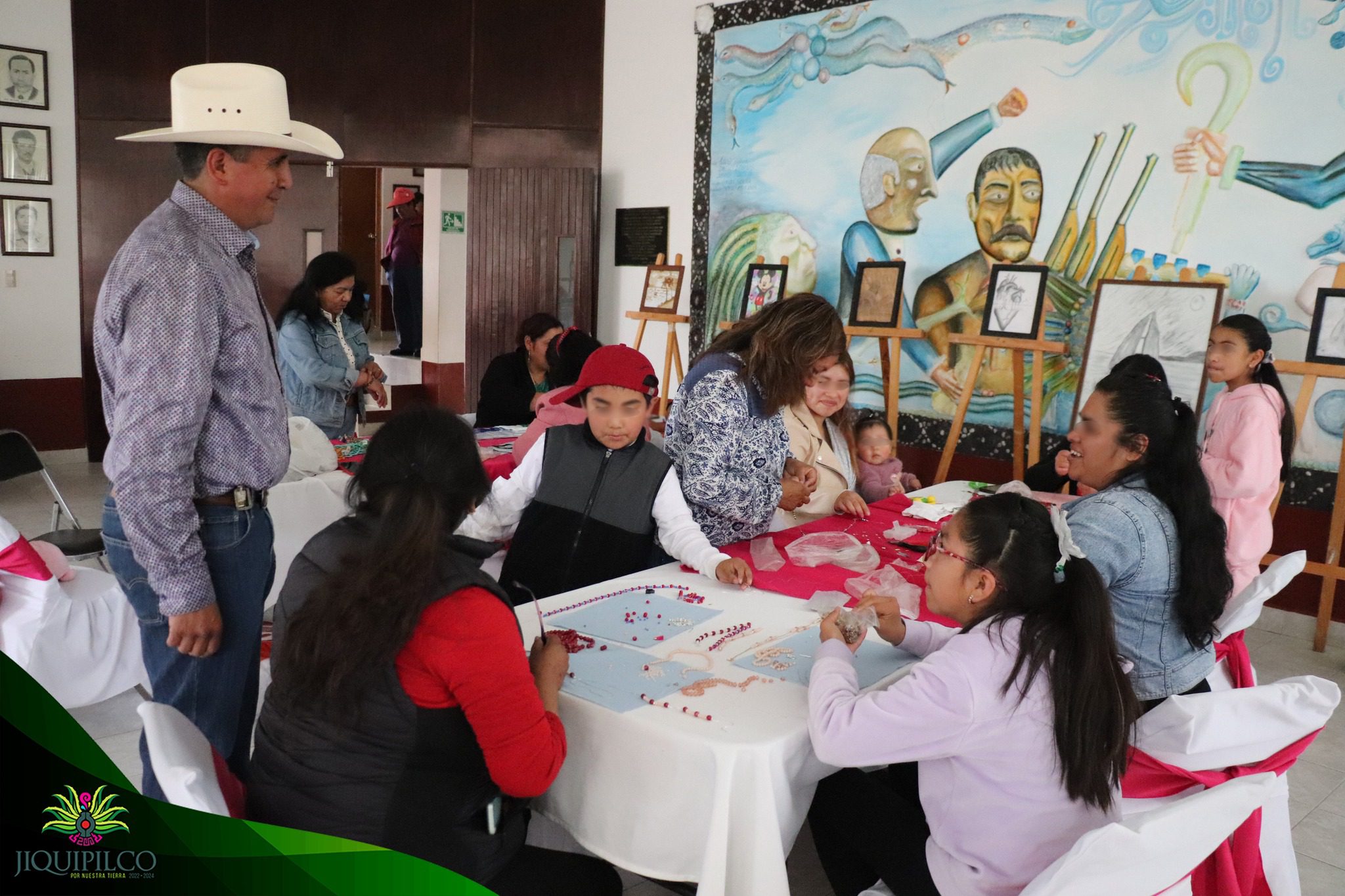 Los cursos de verano para mujeres iniciaron esta manana en