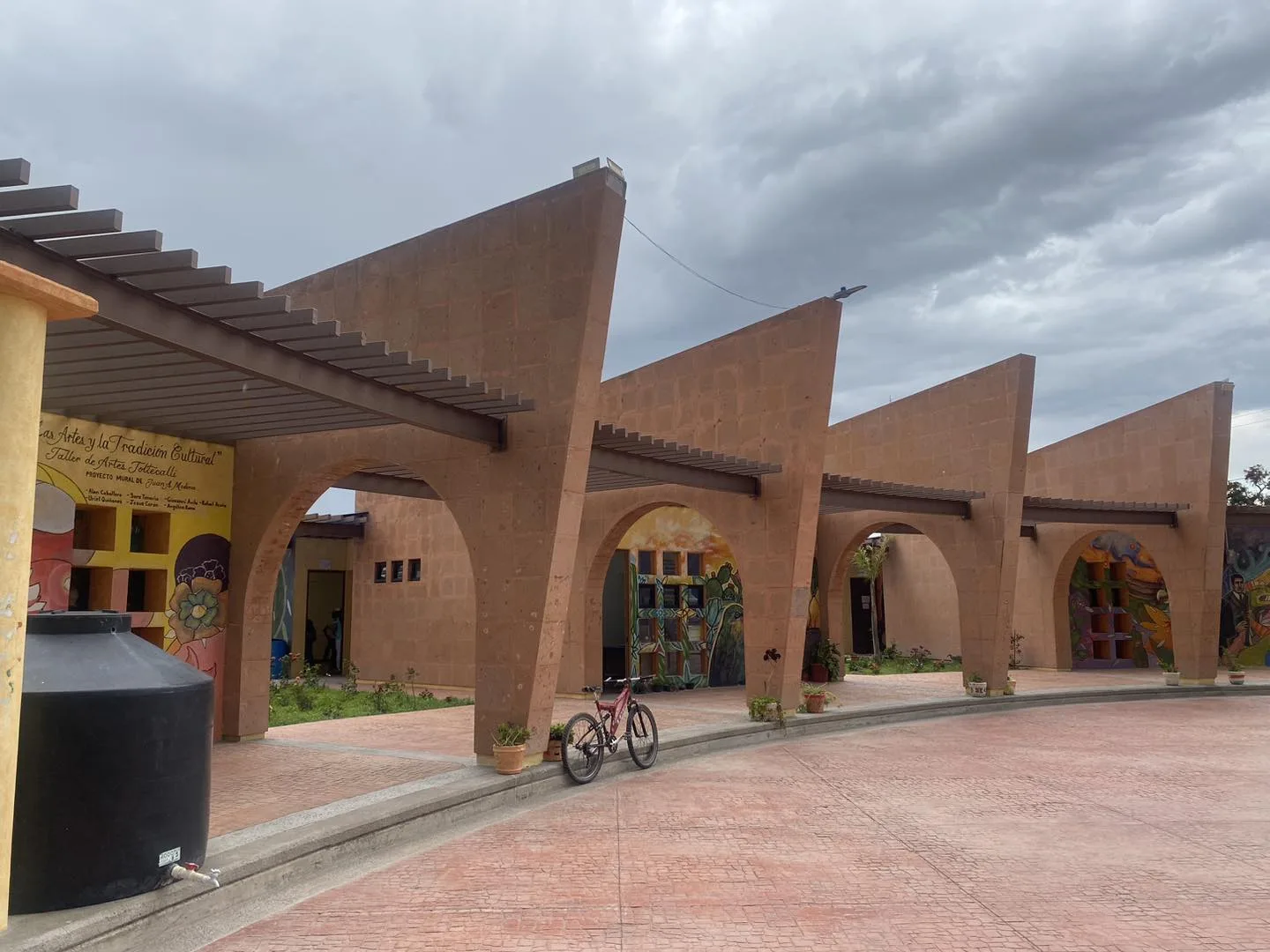 ¡Descubre el impresionante mural de la Casa de Cultura Toltecalli jpg