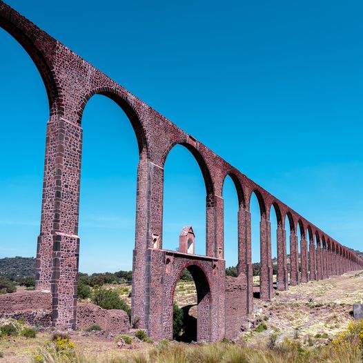 ¡Que esta semana fluya como el agua que fluyó en el Acueducto del Padre Temblequ