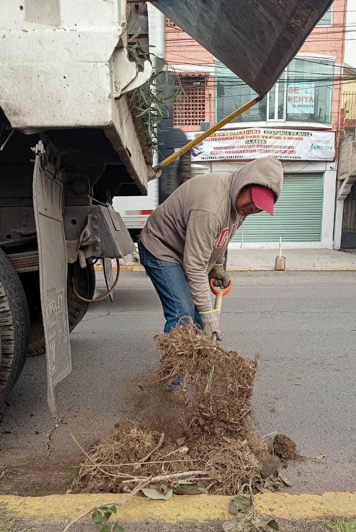 1690928469 993 ServiciosPublicos Trabajos de limpieza en Av Valle de Santiago