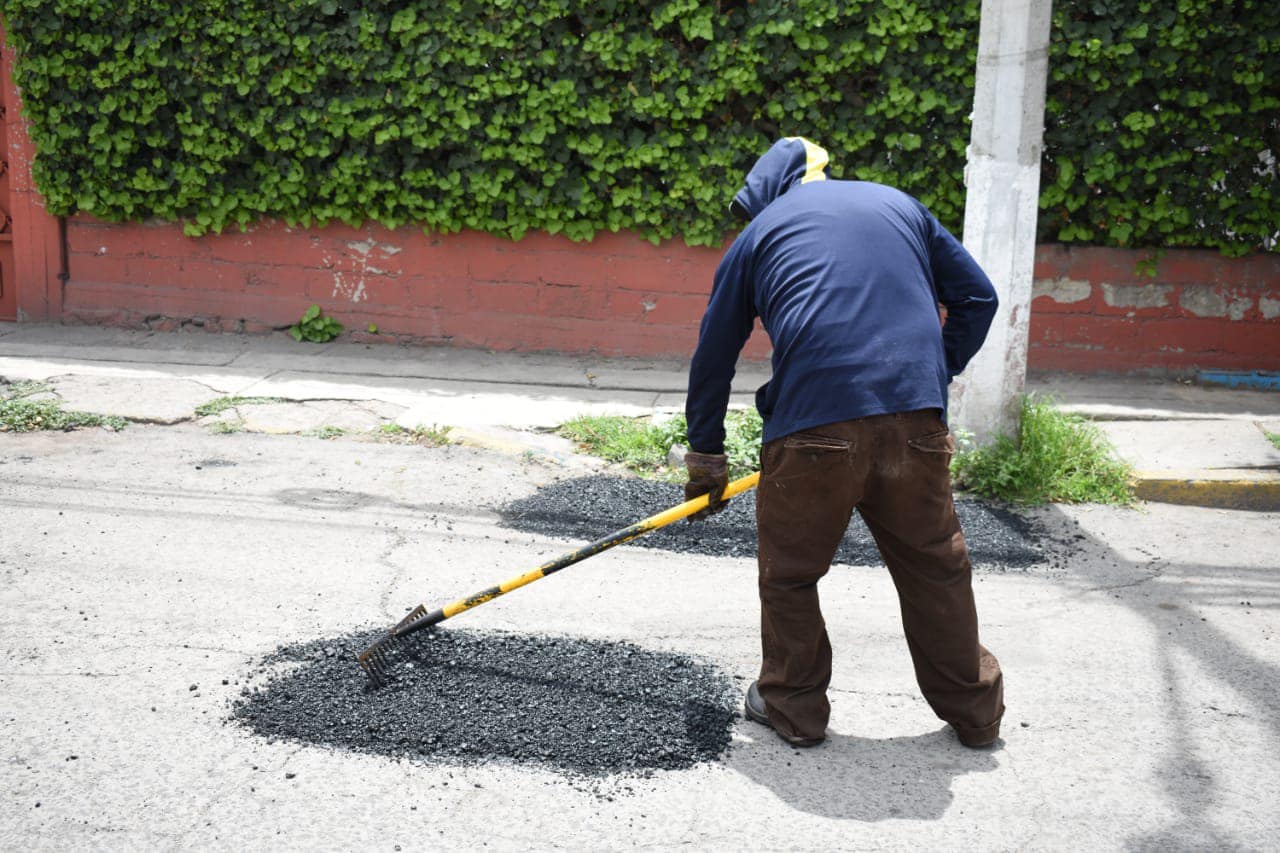 1690987591 305 Para tener vialidades seguras y transitables personal de Servicios Publicos