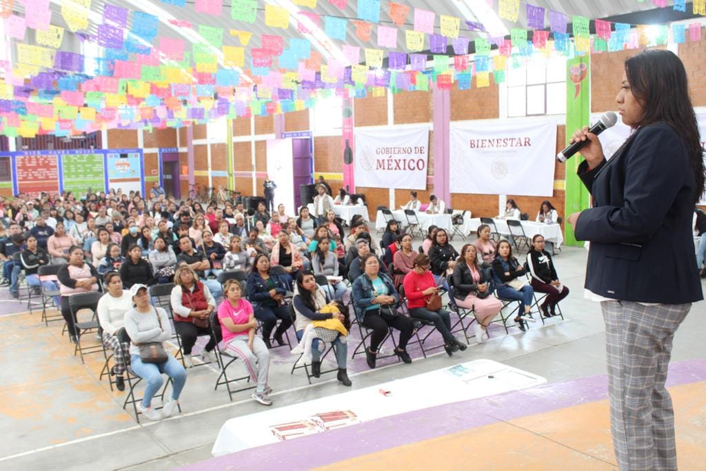 1691103057 794 ANUNCIA XOCHITL FLORES AUMENTO DE APOYO A ALUMNOS DE EDUCACION