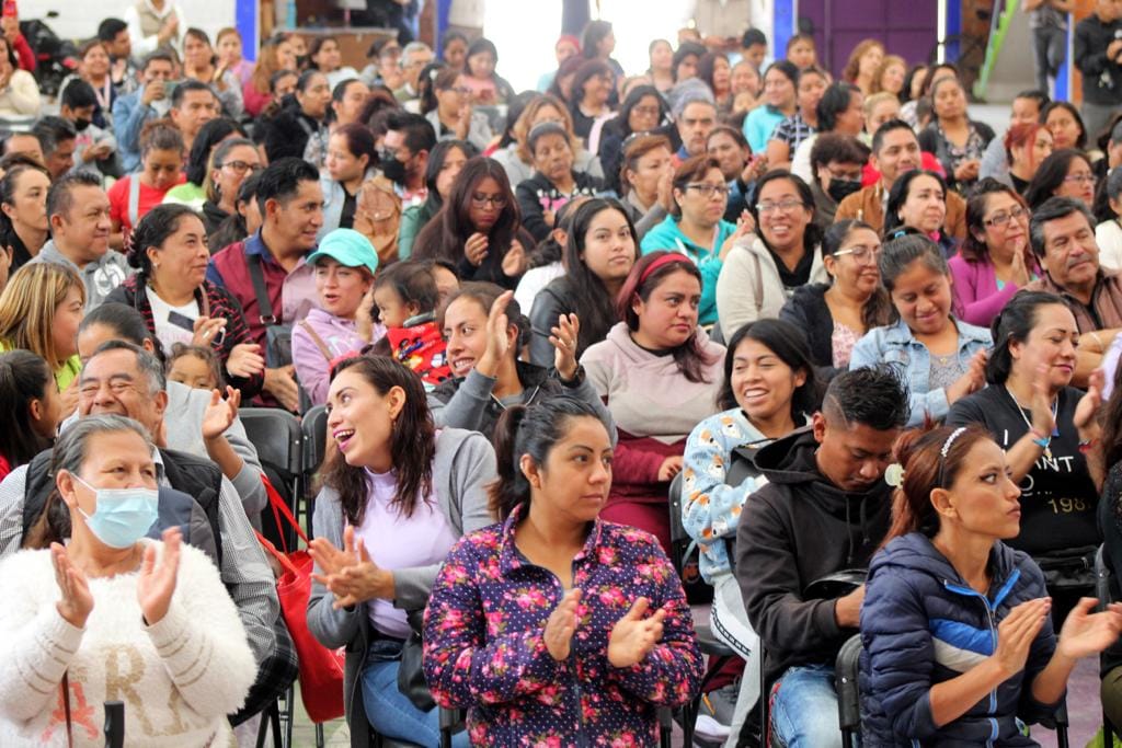 1691103061 994 ANUNCIA XOCHITL FLORES AUMENTO DE APOYO A ALUMNOS DE EDUCACION