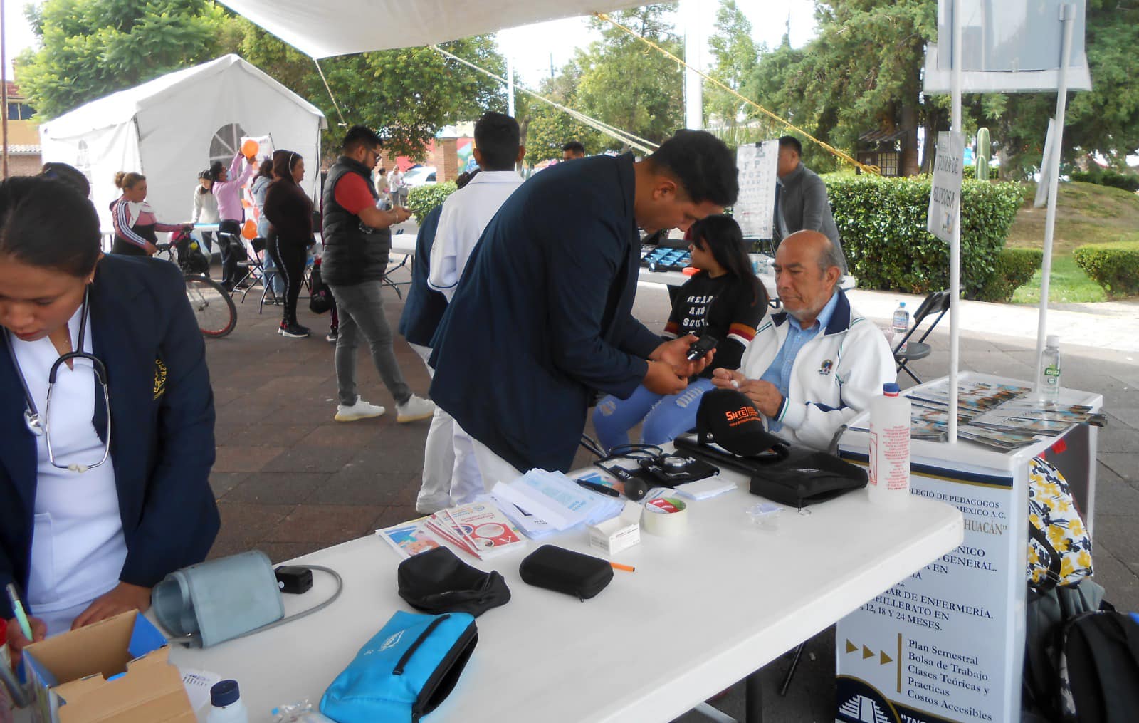 1691151618 496 Este dia se realizo la Cuarta Feria de la Salud