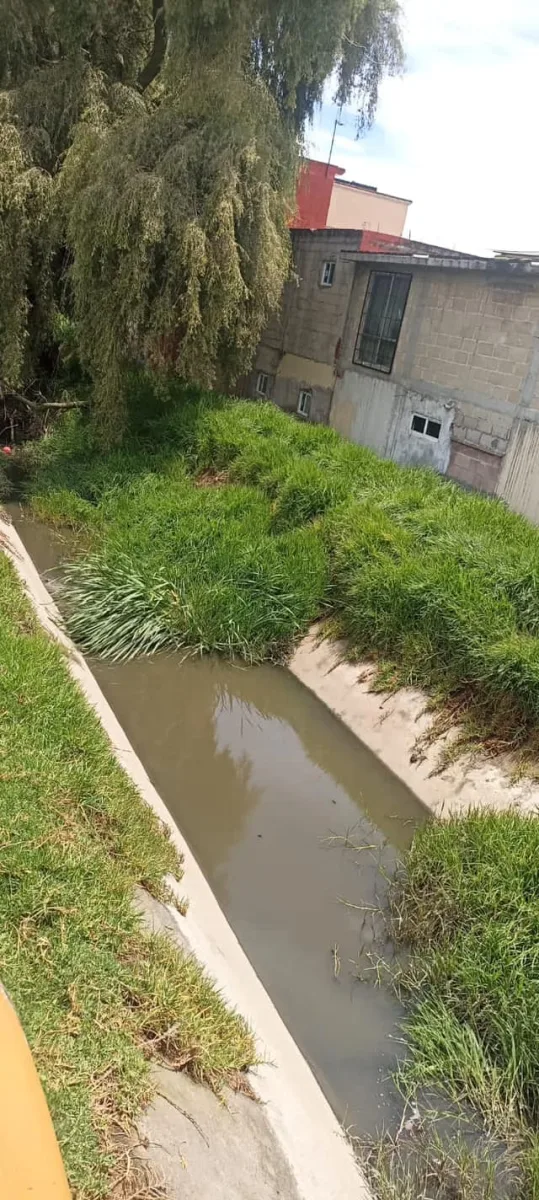 1691159829 287 Estamos trabajando en el canal de agua residual de la