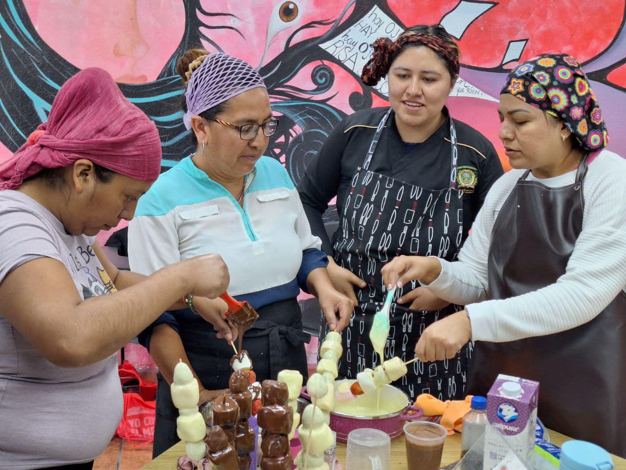 1691165452 973 FomentoAlAutoempleo En los cursos de Chocolateria y Bombon las