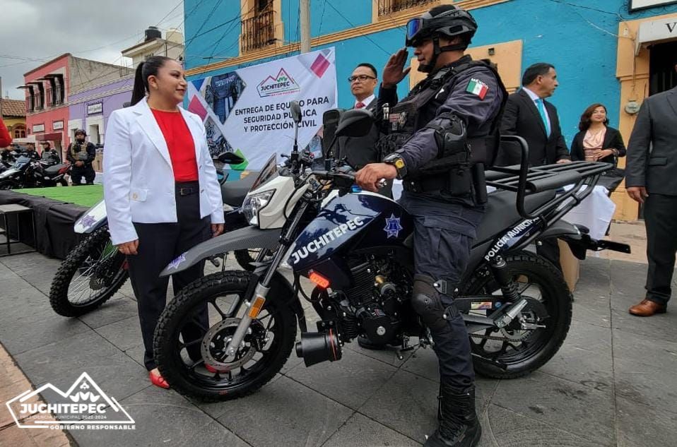 1691179018 635 EntregadeEquipamientoPolicial ¡Un paso mas hacia la seguridad de nuestro