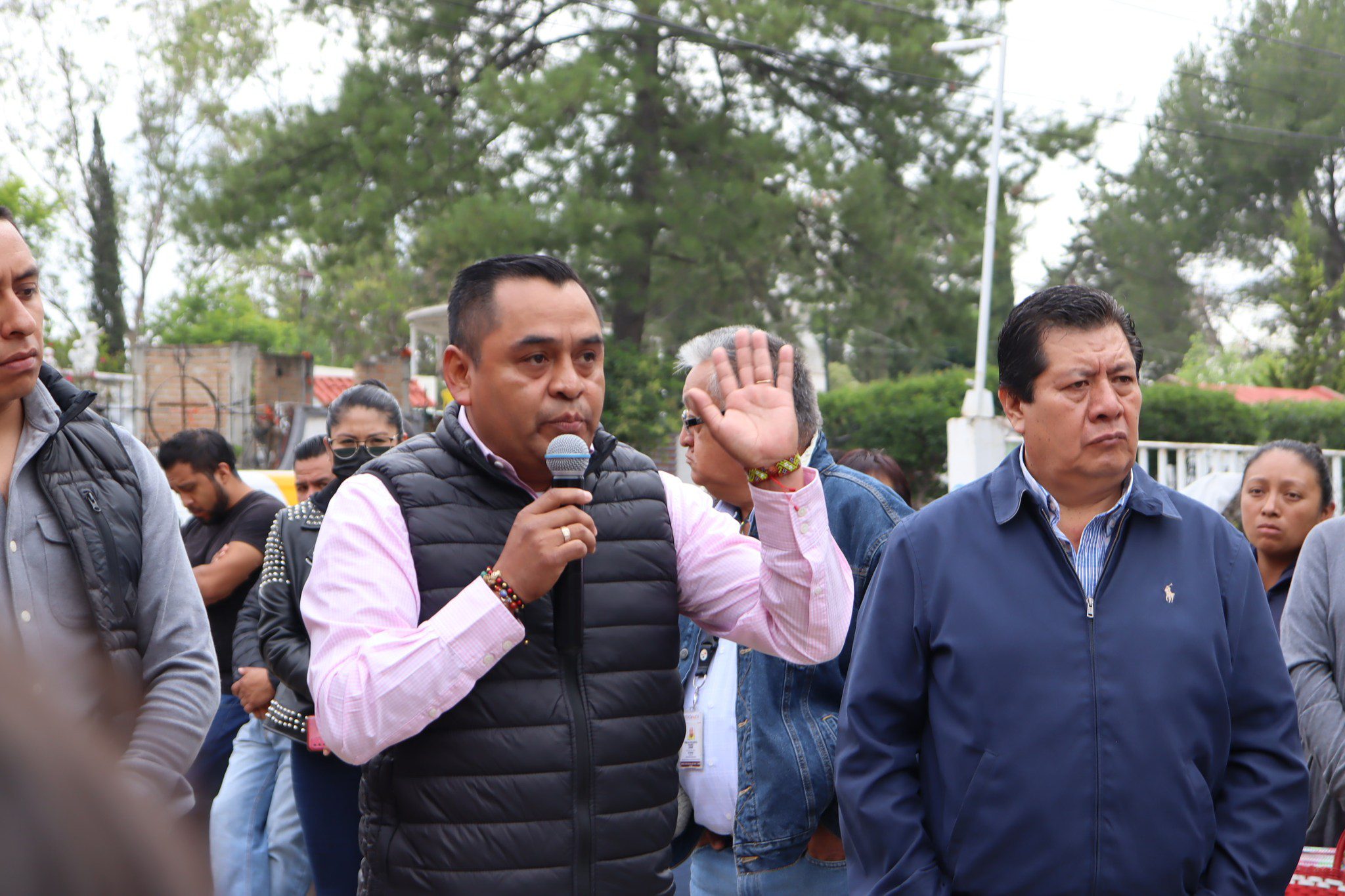 1691190151 424 Nuestro presidente municipal Andres Montoya junto a Sindico Municipal Ediles