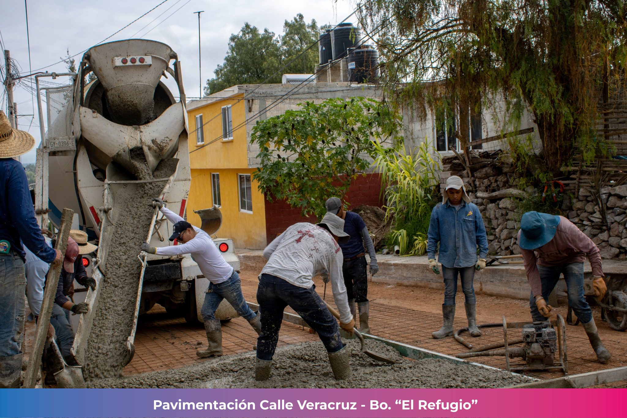 1691263226 392 MAS OBRAS EN TEQUIXQUIAC Continuamos con los trabajos de pavimentacion