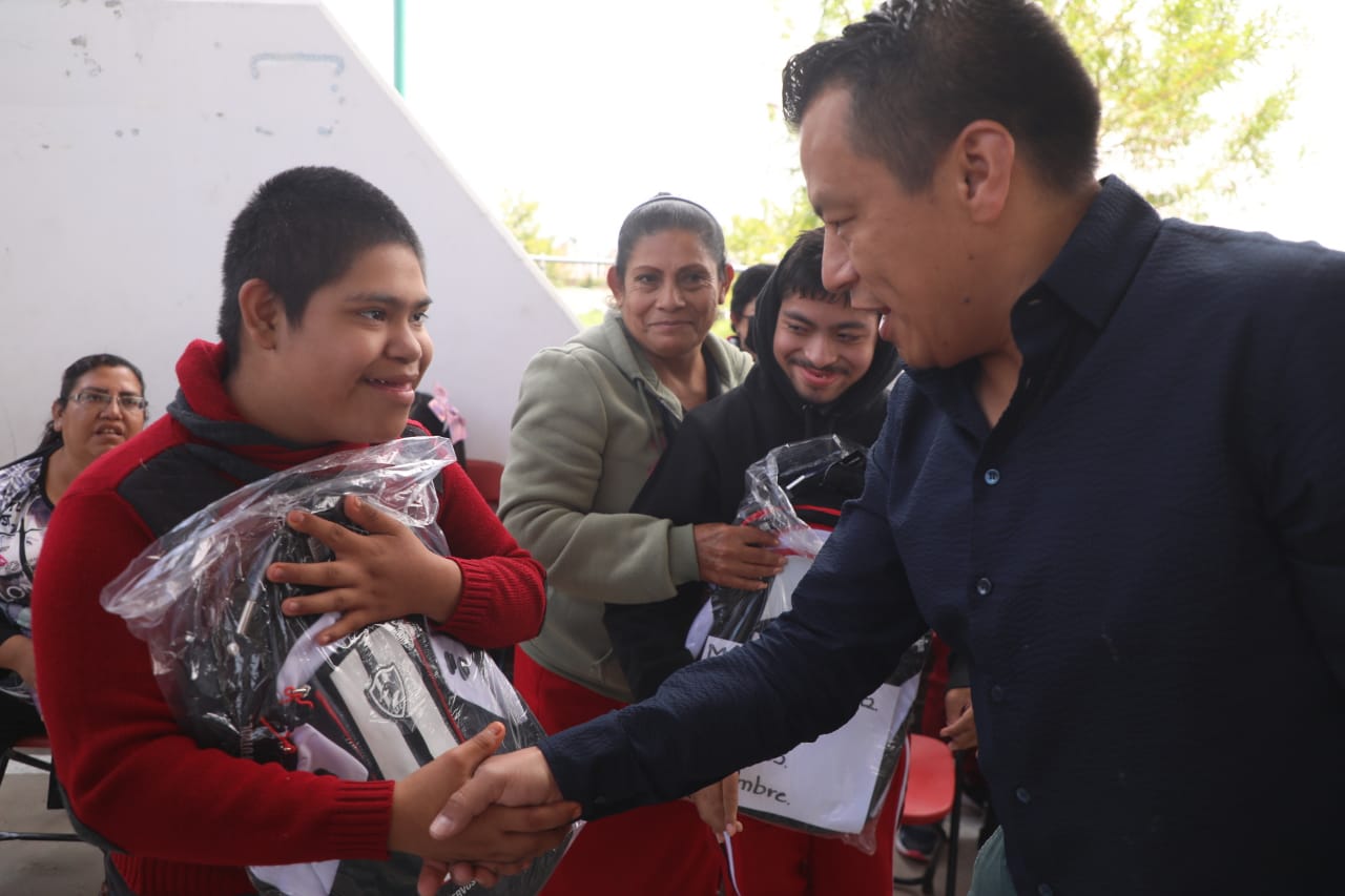 1691270528 871 ¡Celebrando el esfuerzo y dedicacion de nuestros estudiantes Hoy en