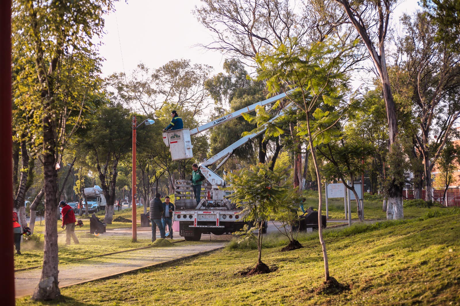 1691274488 884 Liderados por el Presidente Municipal Tony Rodriguez continuamos mejorando la