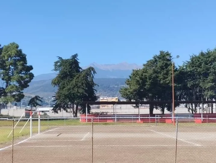 1691339697 La vista desde nuestra Unidad Deportiva hacia el volcan Xinantecatl jpg