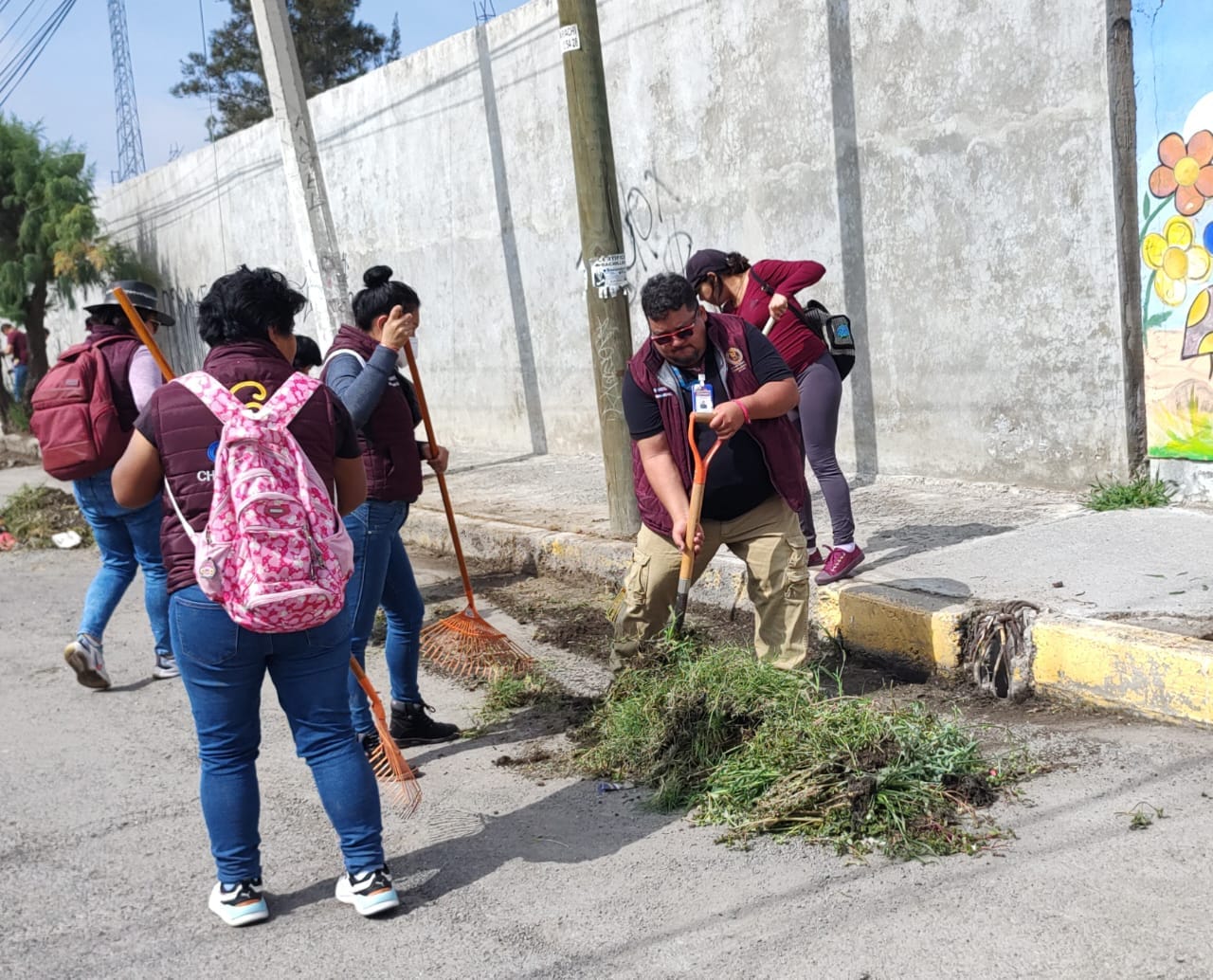 1691341358 976 GOBIERNO DE CHIMALHUACAN REALIZA JORNADA DE LIMPIA EN AV LOS