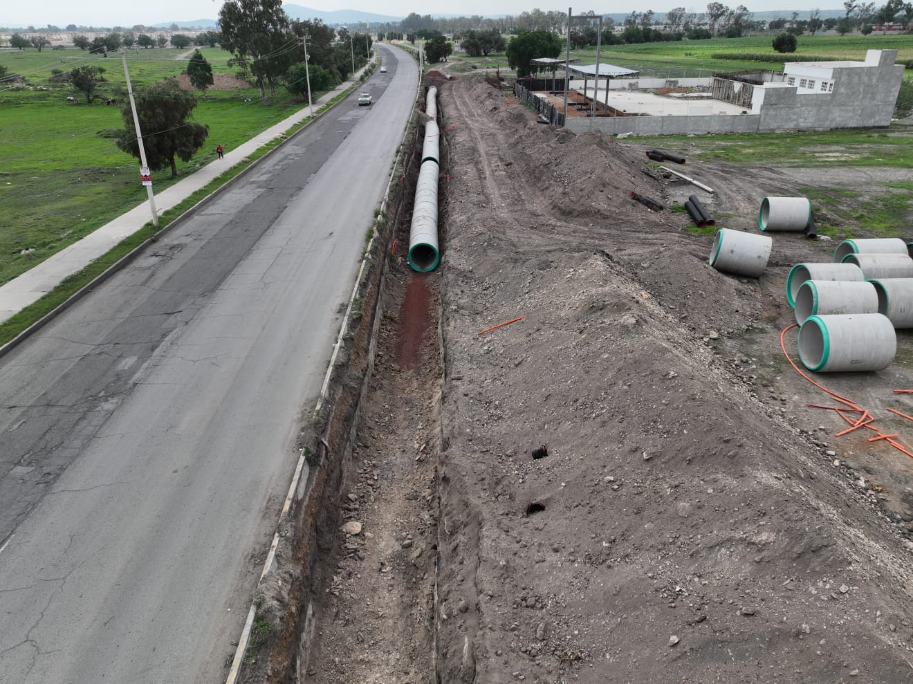 1691350022 410 ¡En marcha La construccion del drenaje sanitario en la comunidad