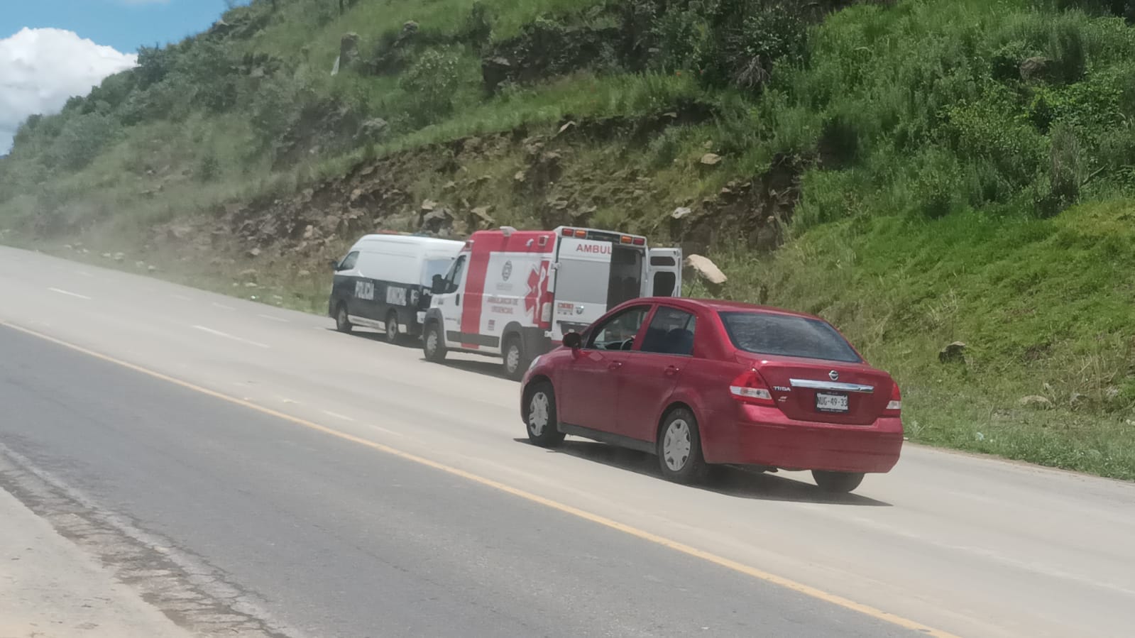 1691411877 714 HaceUnosMomentos Acudimos a la carretera Tenango Jajalpa para liberar la carre