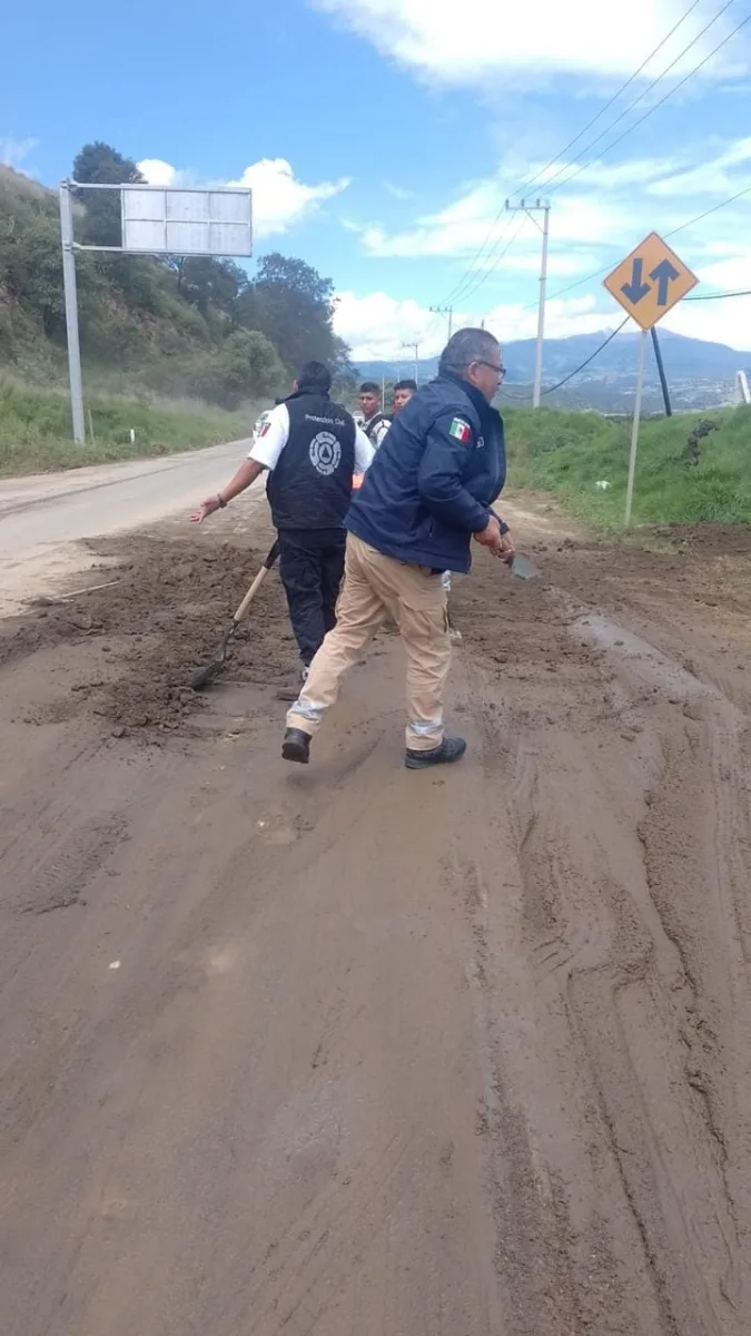 1691411882 290 HaceUnosMomentos Acudimos a la carretera Tenango Jajalpa para liberar la carre