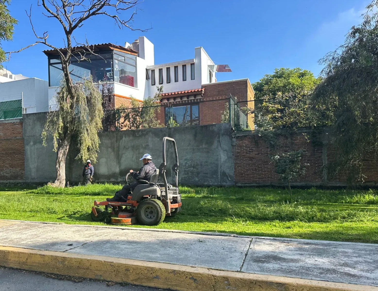 1691427302 465 Desde temprano nuestros companeros de Metepec Servicios Publicos se encuentran