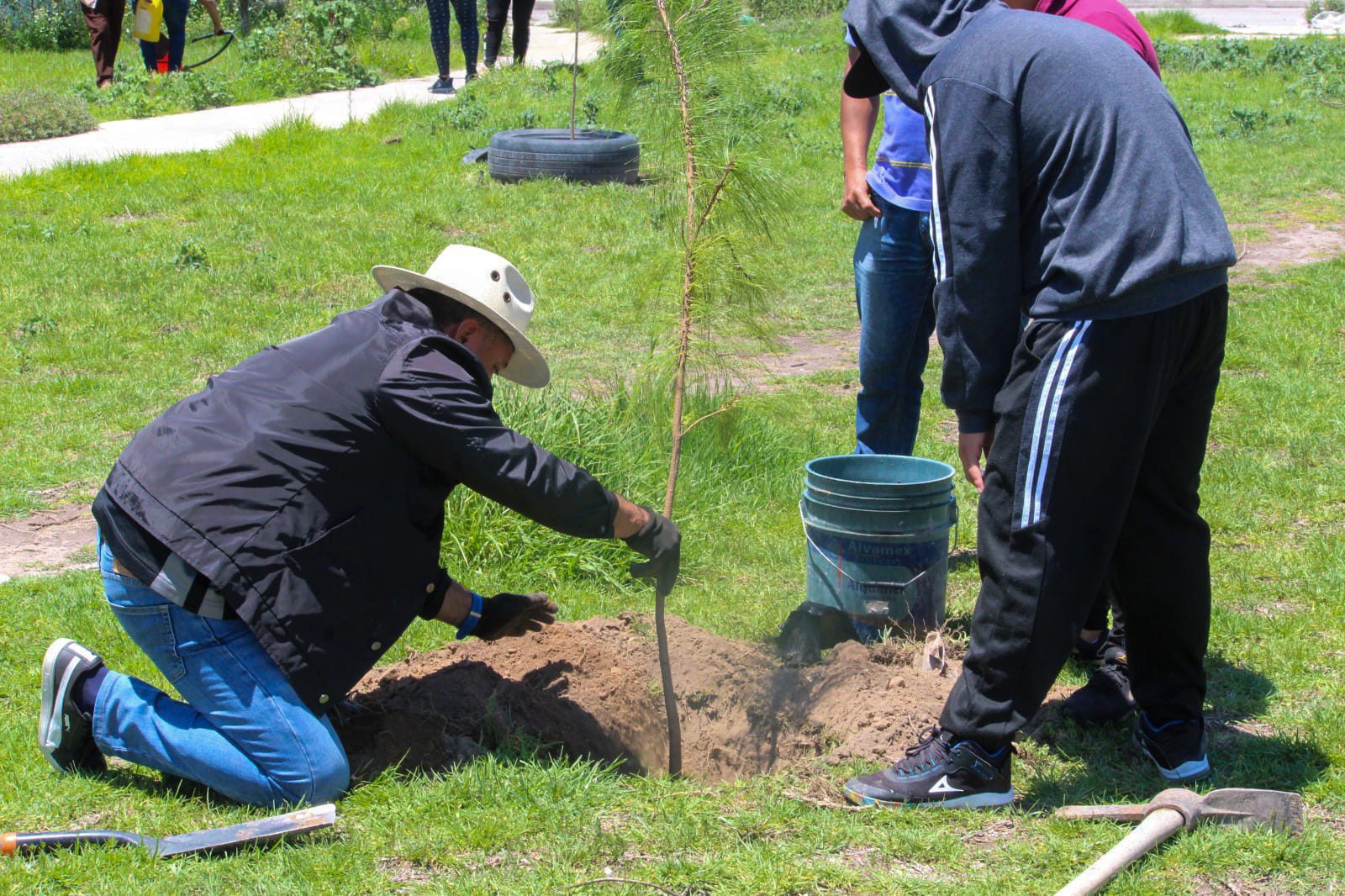 1691438922 462 ¡Unidos por la naturaleza Reforestacion en Ex Hacienda Santa Ines