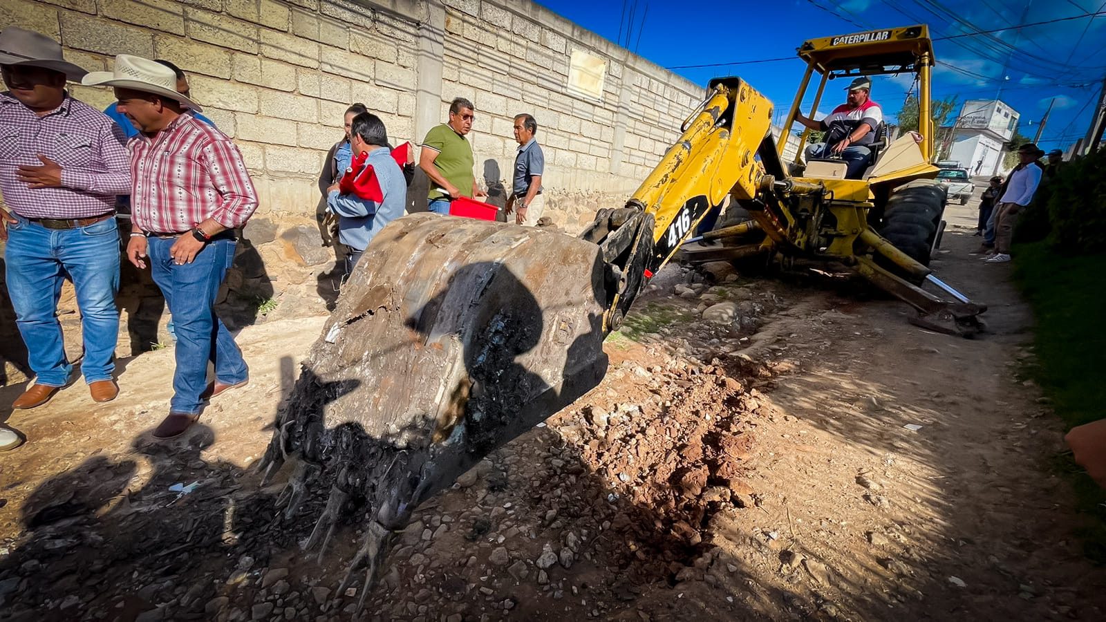 1691591965 97 Seguimos fortaleciendo nuestros caminos en las comunidades con mejor infraestruc