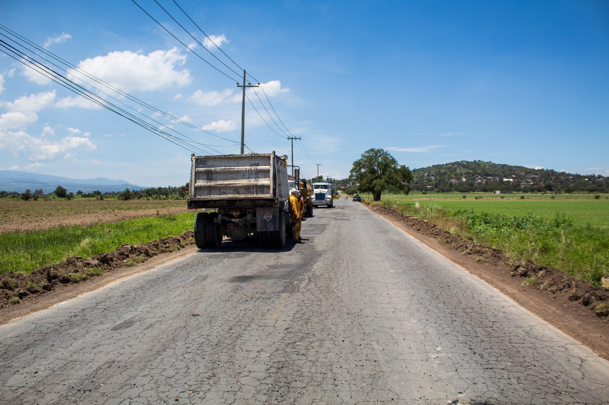 1691669643 665 ¡Nuevas mejoras viales en Nopaltepec En una accion conjunta entre