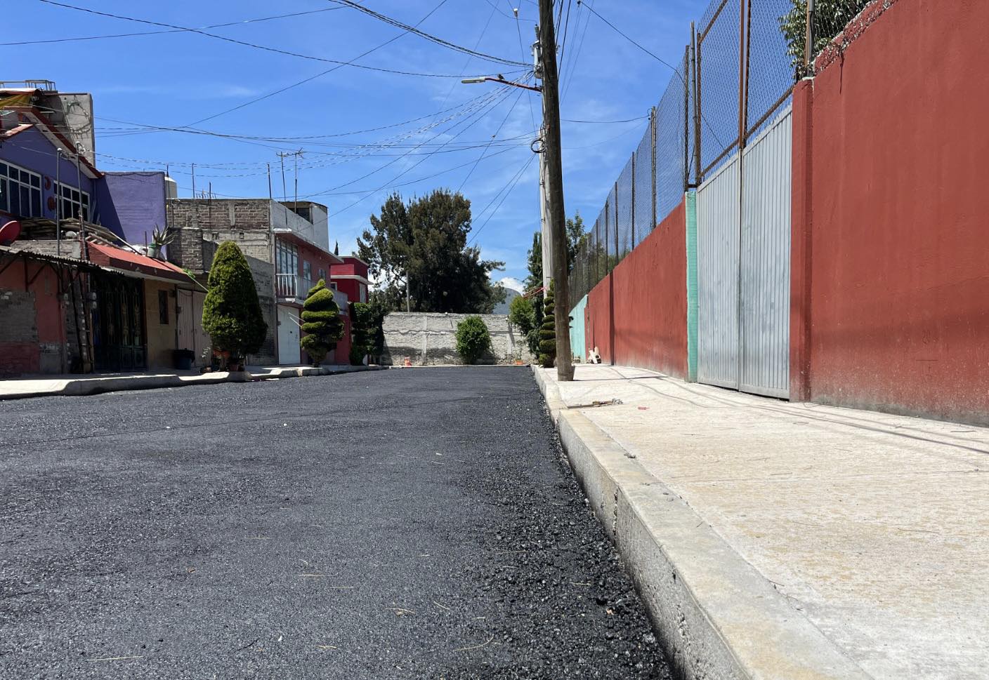 1691677251 386 INFRAESTRUCTURA Se realiza la pavimentacion con concreto asfaltico en