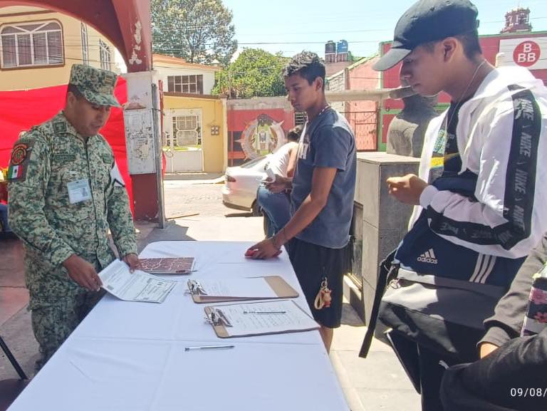 1691678014 648 ELEMENTOS DEL EJERCITO INFORMANDO SOBRE EL RECLUTAMIENTO