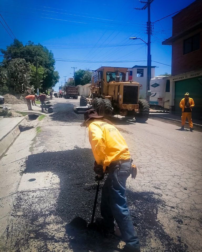 1691700406 680 Seguimos trabajando en el mejoramiento de caminos en esta ocasion