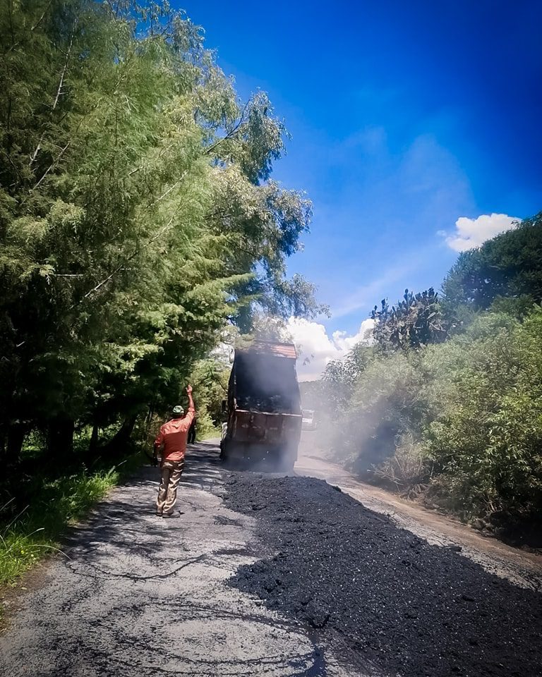 1691772940 31 Seguimos trabajando en el mejoramiento de caminos en esta ocasion