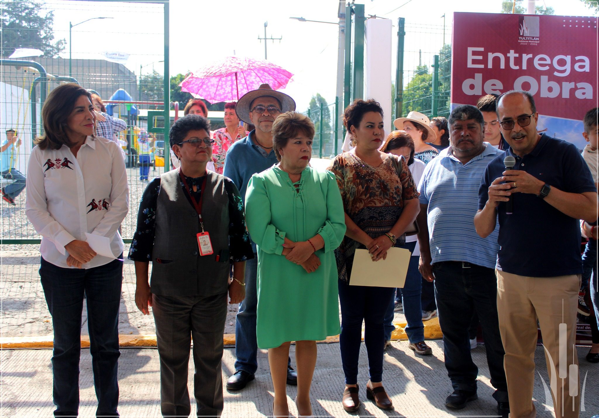 1692050437 257 CumpliendoConObra en Tultitlan Elena Garcia Presidenta Municipal entrego