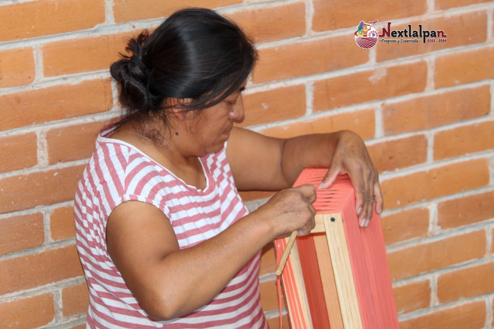 1692052024 442 ¡Tejiendo Tradiciones La PresidentaMunicipal Lorena Alameda quedo maravill