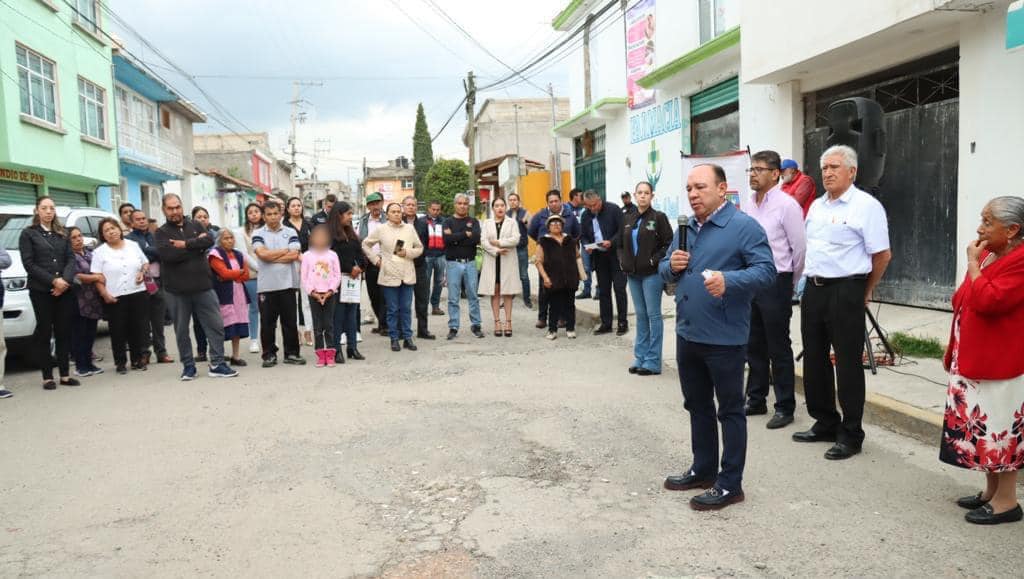 1692107339 49 Calle Juarez de SanLuisMextepec Iniciamos con el trabajo de pavimentacion