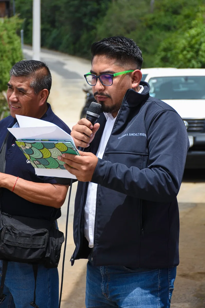 1692110278 476 Entrega de Obra Construccion de Drenaje sanitario en calle de