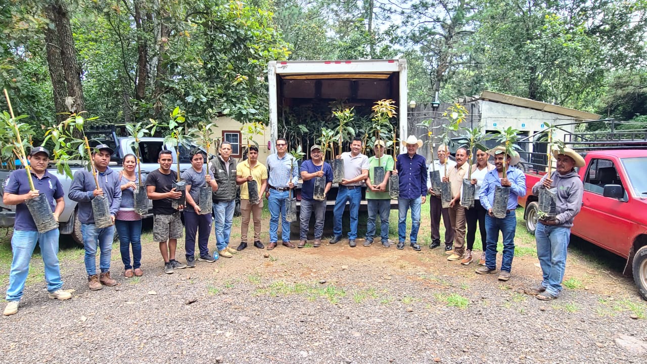 1692130683 DesarrolloAgropecuario RLR El presidente Lic Rigoberto Lopez Rivera