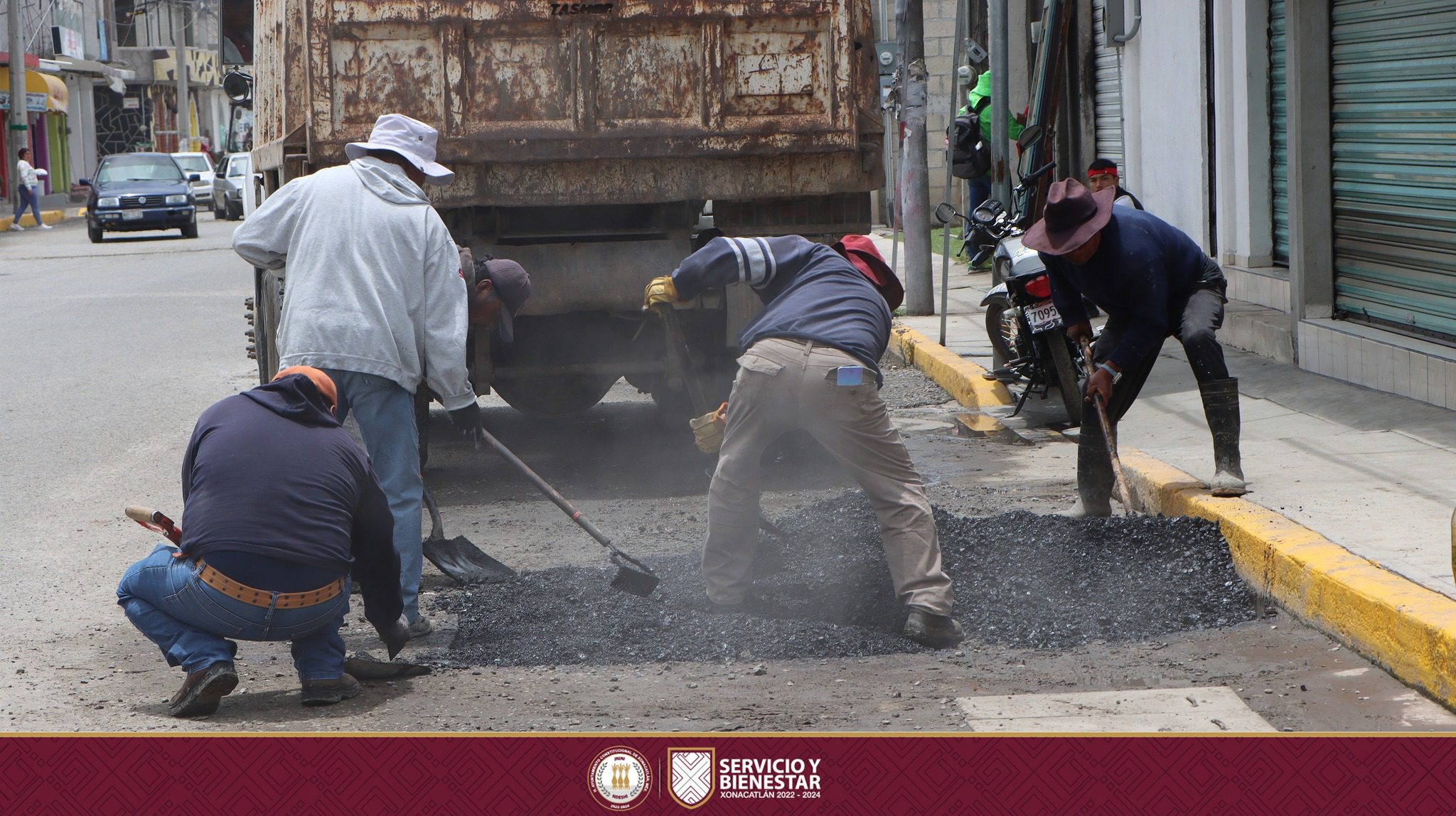 1692189448 547 Mediante nuestro programa de bacheo permanente renovamos las calles olvidadas