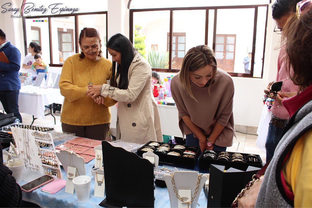 1692201231 309 Un dia increible en el bazar de mujeres emprendedoras ¡Felicito