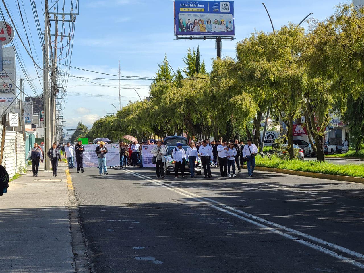 1692201278 202 Toma precaucion Manifestacion de maestros sobre Av Tecnologico con direccion