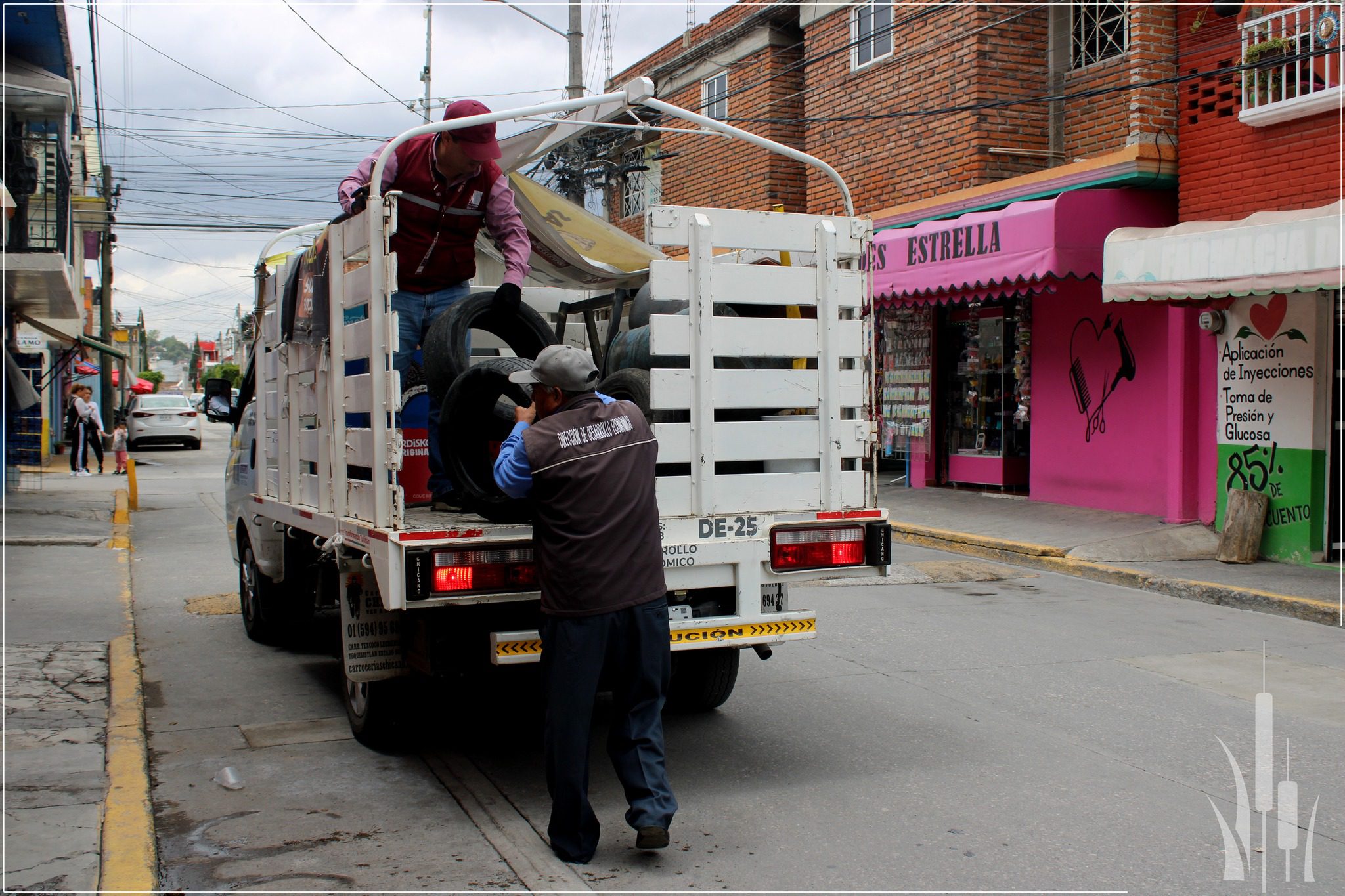 1692305570 994 SeguimosTransformandoTultitlan Realizamos el operativo CallesLibres de Bien