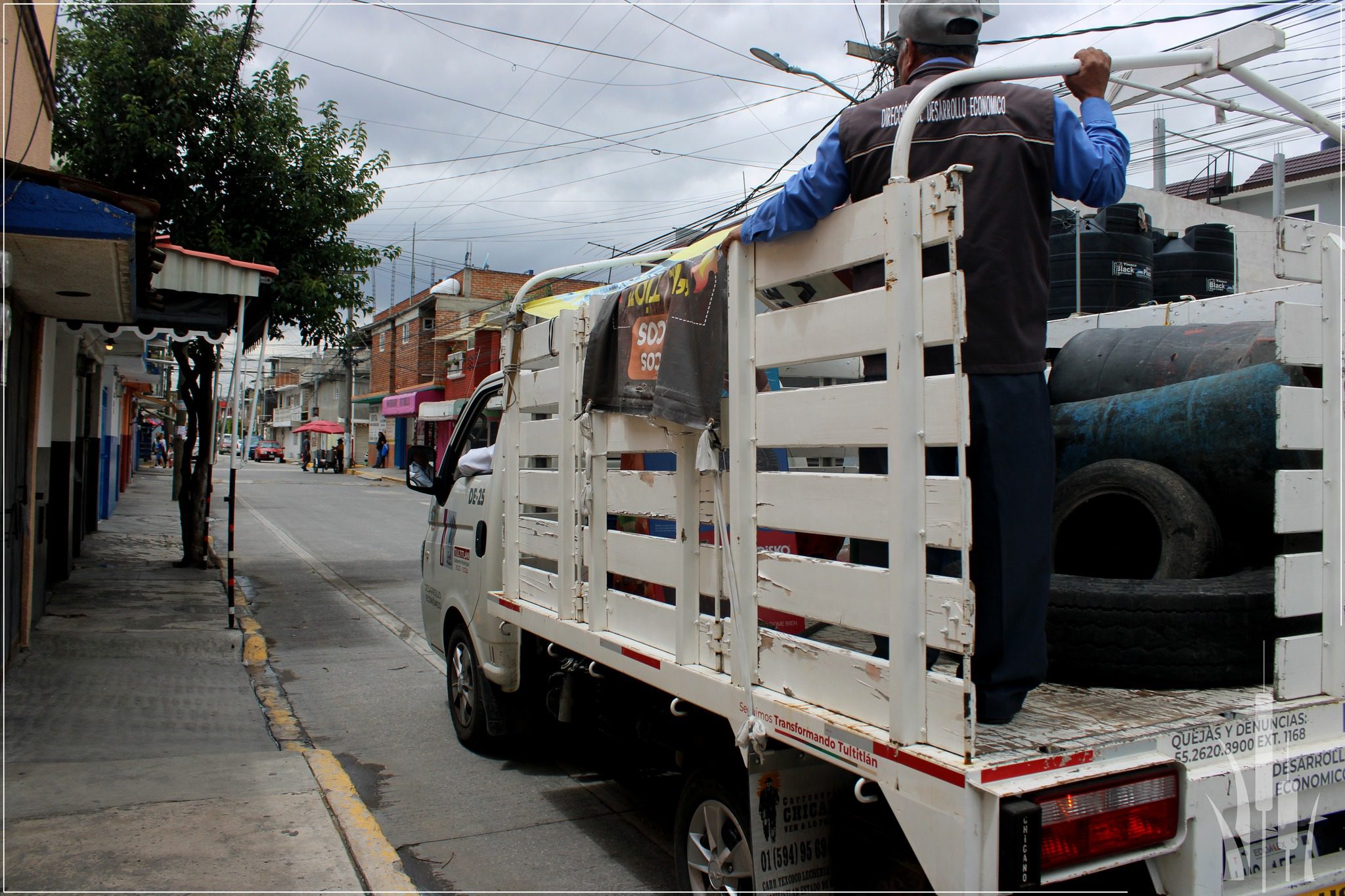 1692305575 407 SeguimosTransformandoTultitlan Realizamos el operativo CallesLibres de Bien