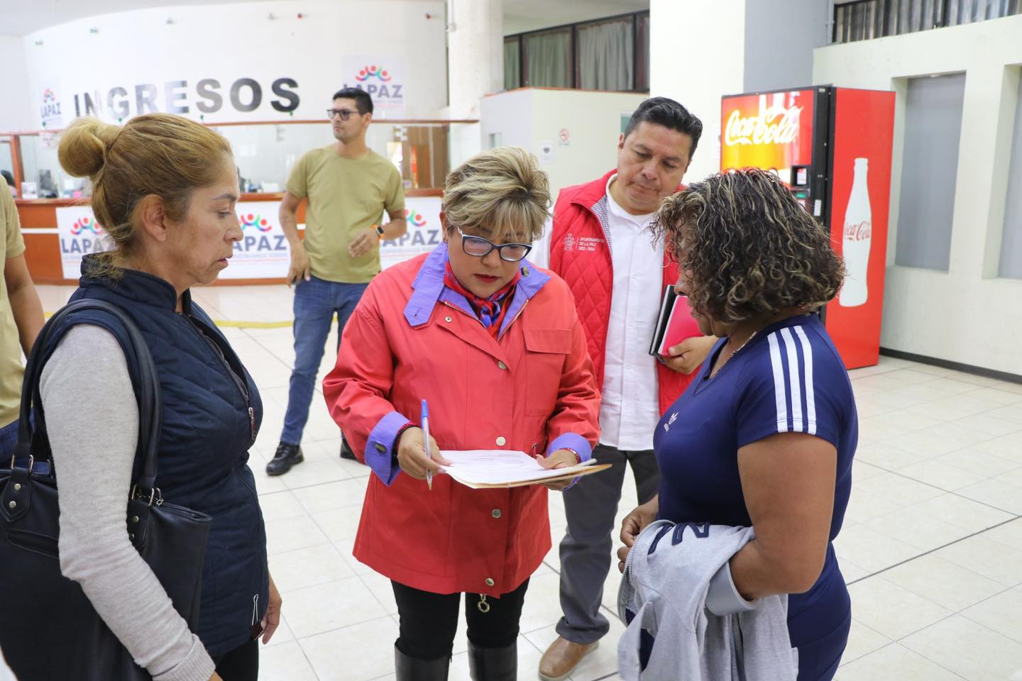 1692307353 589 CERCANIA La Presidenta Municipal Cristina Gonzalez Cruz saludo a