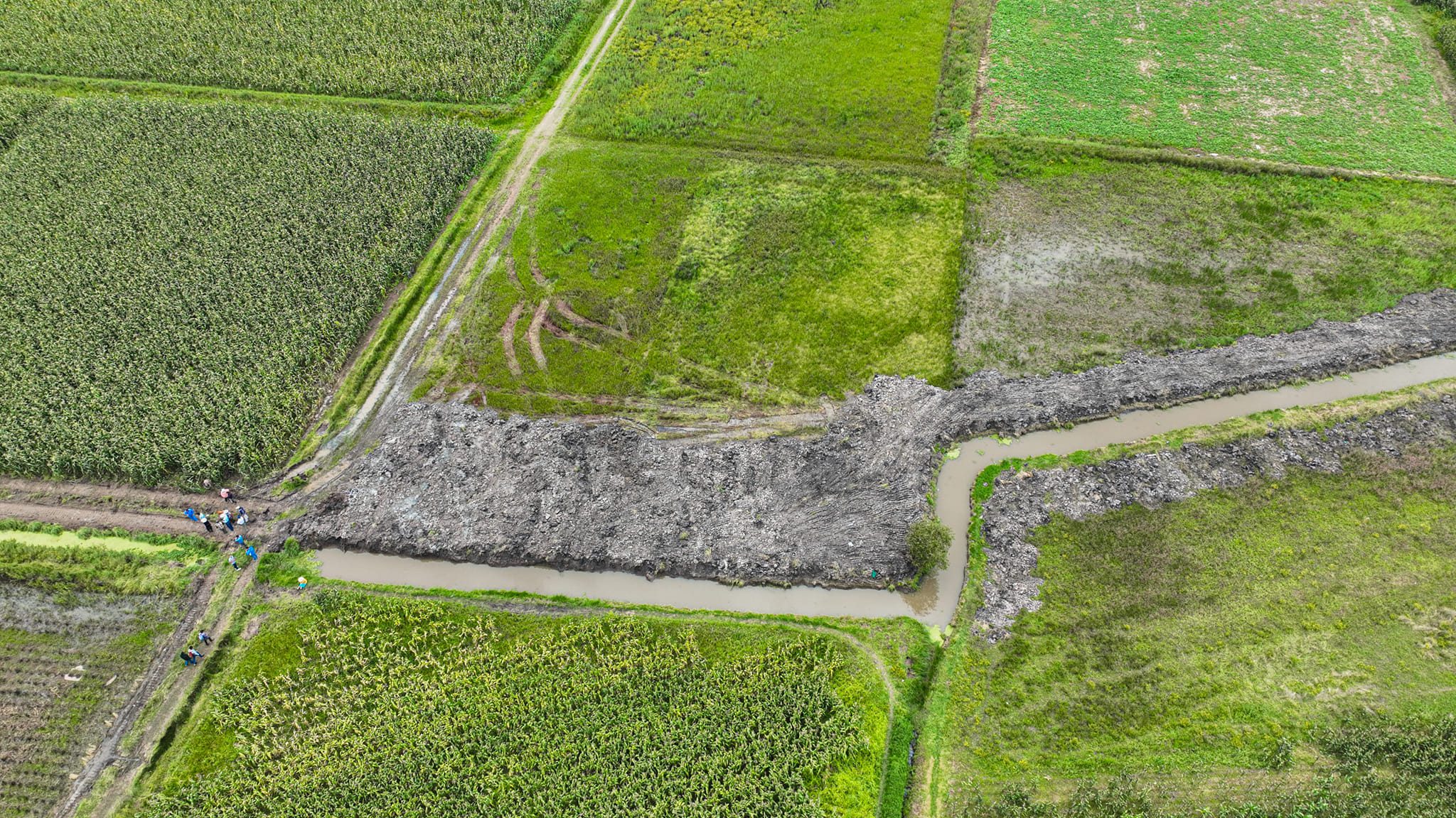 1692365197 587 Desasolvamos mas de 2 kilometros del canal de captacion de