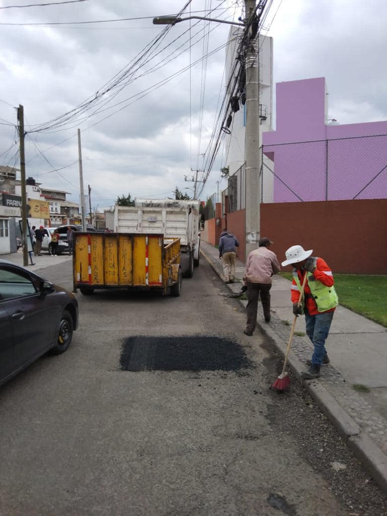 1692382171 941 Le estamos dando con todo a los baches Hoy la