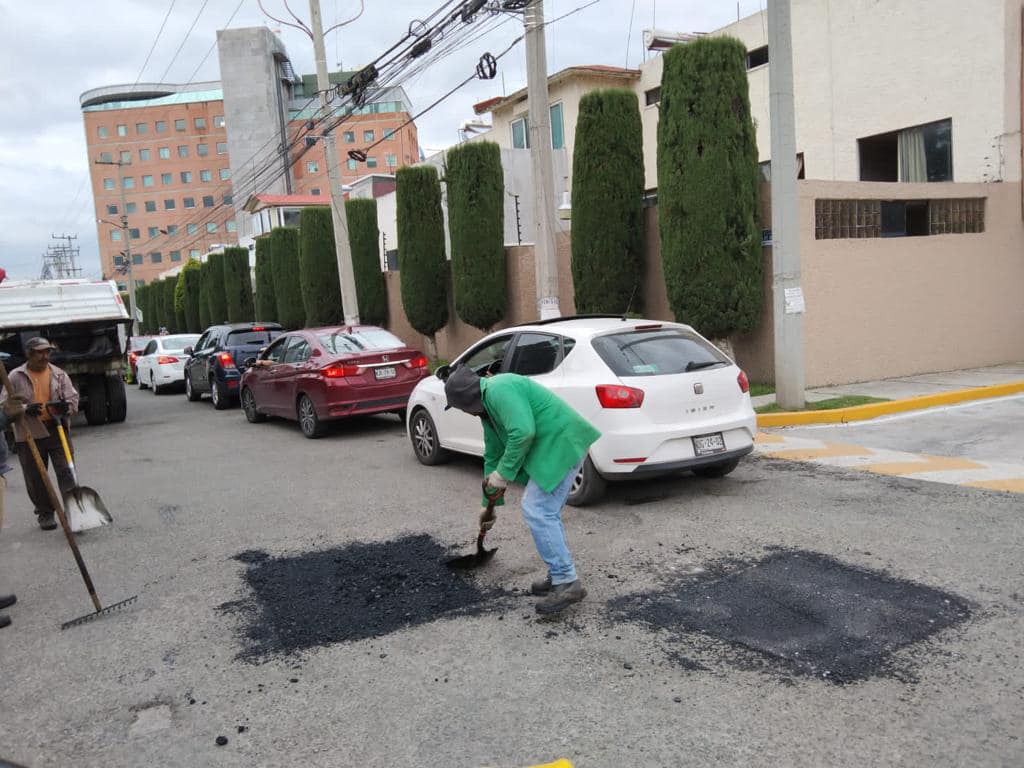 1692382180 859 Le estamos dando con todo a los baches Hoy la